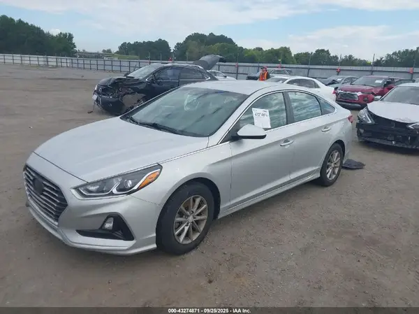 5NPE24AF4JH712574 2018 HYUNDAI SONATA - Image 2