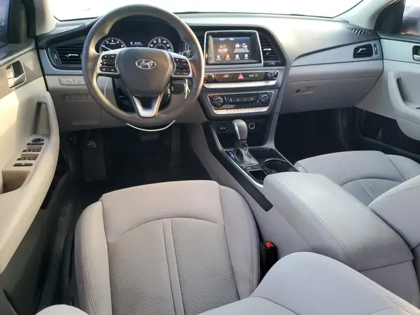 5NPE24AF4JH715670 2018 HYUNDAI SONATA - Image 8