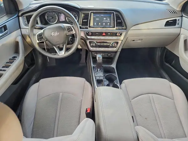 5NPE24AF4JH718066 2018 HYUNDAI SONATA - Image 8
