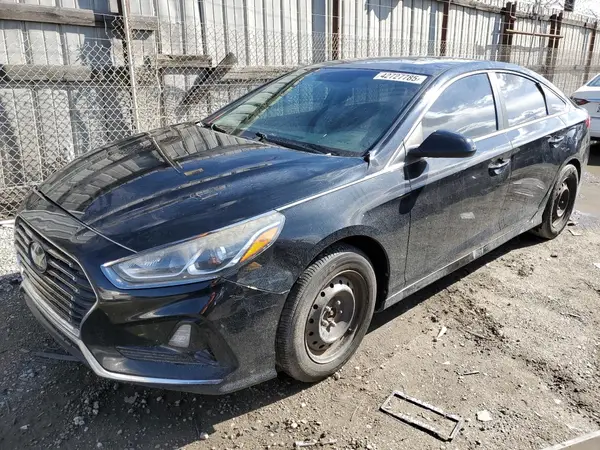 5NPE24AF4JH721775 2018 HYUNDAI SONATA - Image 1