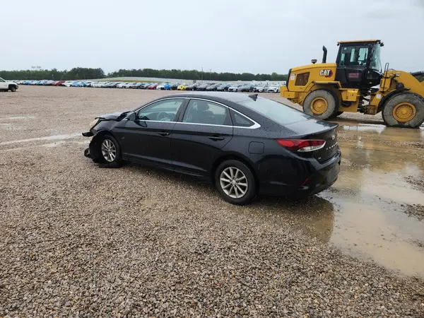 5NPE24AF4JH725227 2018 HYUNDAI SONATA - Image 2
