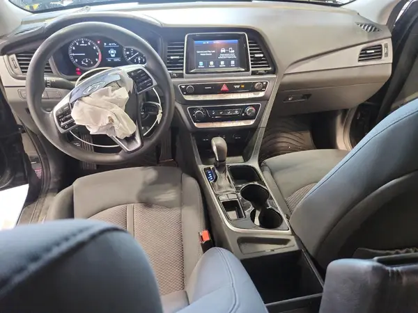 5NPE24AF4JH725227 2018 HYUNDAI SONATA - Image 8