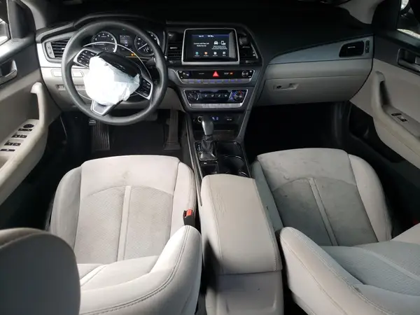 5NPE24AF4JH725602 2018 HYUNDAI SONATA - Image 8