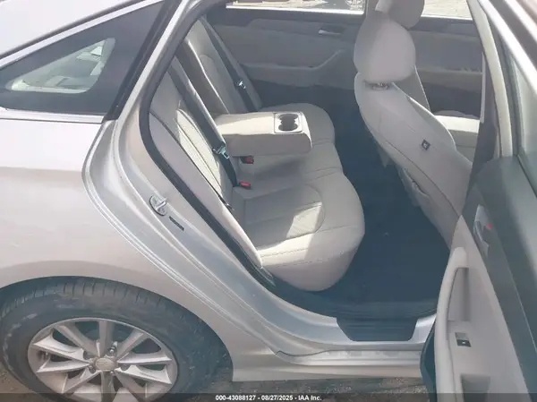 5NPE24AF4JH727575 2018 HYUNDAI SONATA - Image 8