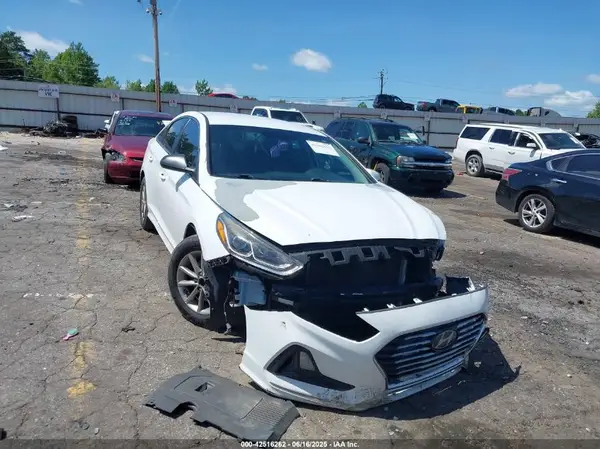 5NPE24AF4KH734270 2019 HYUNDAI SONATA - Image 1