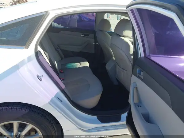 5NPE24AF4KH738920 2019 HYUNDAI SONATA - Image 8