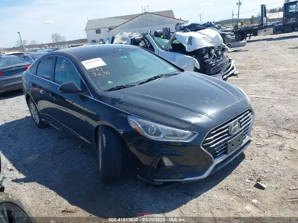 5NPE24AF4KH743471 2019 HYUNDAI SONATA - Image 1