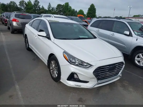 5NPE24AF4KH745074 2019 HYUNDAI SONATA - Image 1