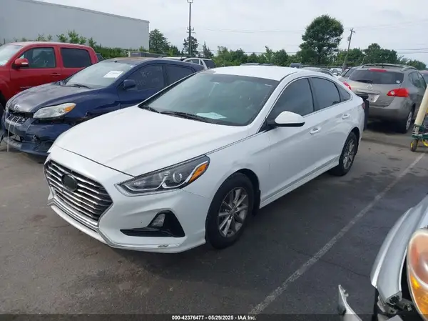 5NPE24AF4KH745074 2019 HYUNDAI SONATA - Image 2