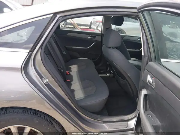 5NPE24AF4KH748489 2019 HYUNDAI SONATA - Image 8