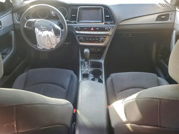 5NPE24AF4KH749111 2019 HYUNDAI SONATA - Image 8