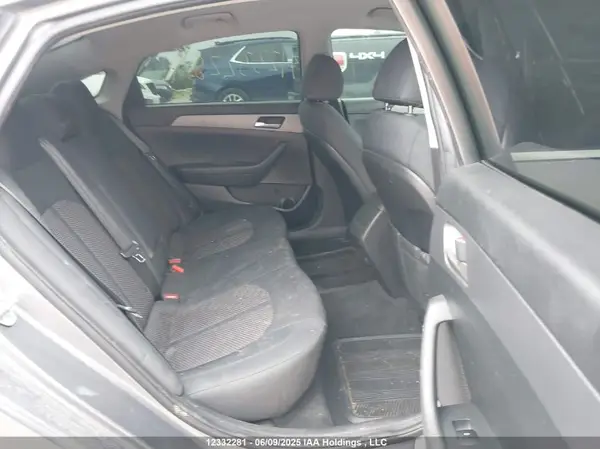 5NPE24AF4KH754986 2019 HYUNDAI SONATA - Image 8