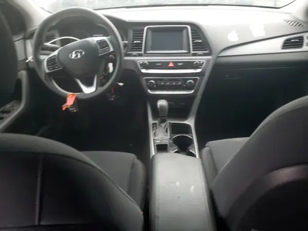 5NPE24AF4KH757032 2019 HYUNDAI SONATA - Image 8