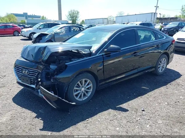 5NPE24AF4KH758844 2019 HYUNDAI SONATA - Image 2