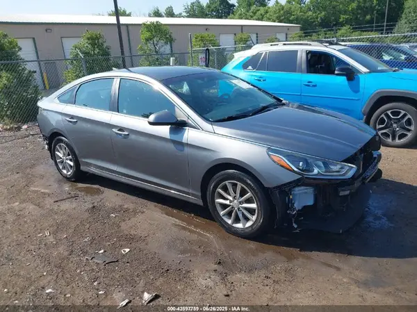 5NPE24AF4KH760223 2019 HYUNDAI SONATA - Image 1