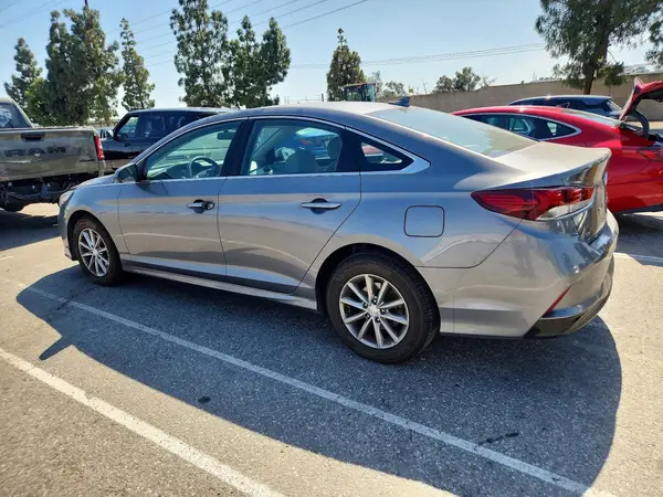5NPE24AF4KH765793 2019 HYUNDAI SONATA - Image 2