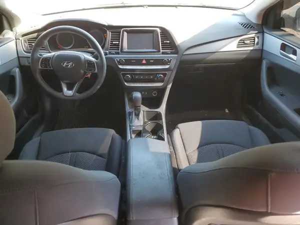 5NPE24AF4KH767561 2019 HYUNDAI SONATA - Image 8