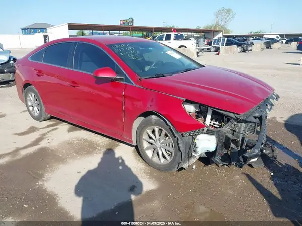 5NPE24AF4KH774574 2019 HYUNDAI SONATA - Image 1
