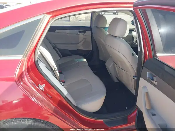 5NPE24AF4KH774574 2019 HYUNDAI SONATA - Image 8
