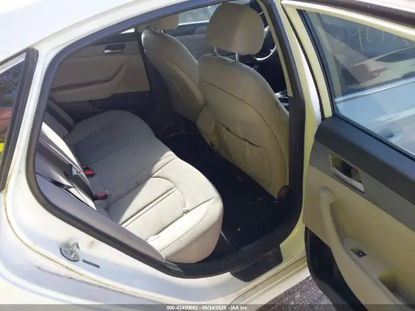 5NPE24AF4KH775708 2019 HYUNDAI SONATA - Image 8