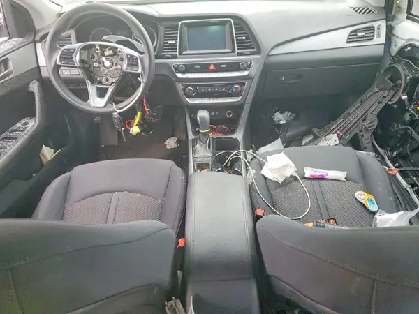 5NPE24AF4KH777040 2019 HYUNDAI SONATA - Image 8