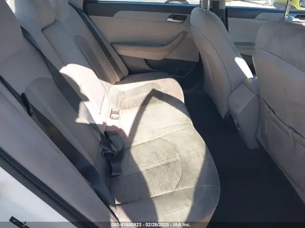 5NPE24AF4KH777071 2019 HYUNDAI SONATA - Image 8