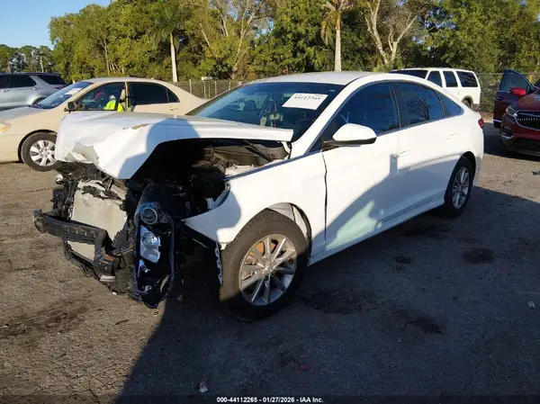 5NPE24AF4KH778396 2019 HYUNDAI SONATA - Image 2