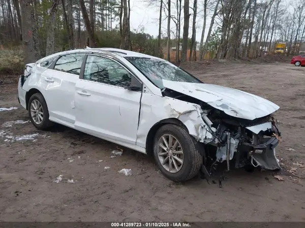 5NPE24AF4KH781489 2019 HYUNDAI SONATA - Image 1