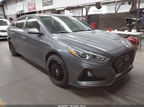 5NPE24AF4KH781542 2019 HYUNDAI SONATA - Image 1