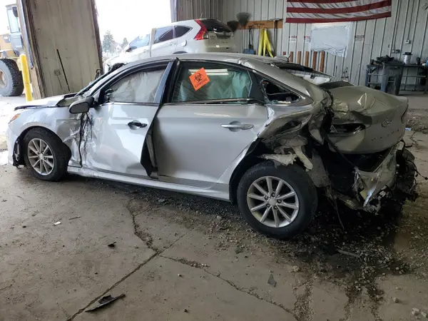 5NPE24AF4KH783002 2019 HYUNDAI SONATA - Image 2