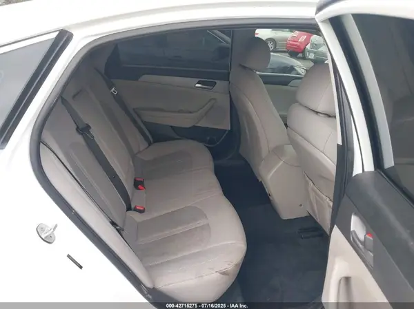 5NPE24AF4KH786577 2019 HYUNDAI SONATA - Image 8