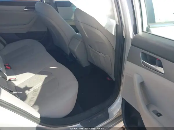 5NPE24AF4KH788331 2019 HYUNDAI SONATA - Image 8