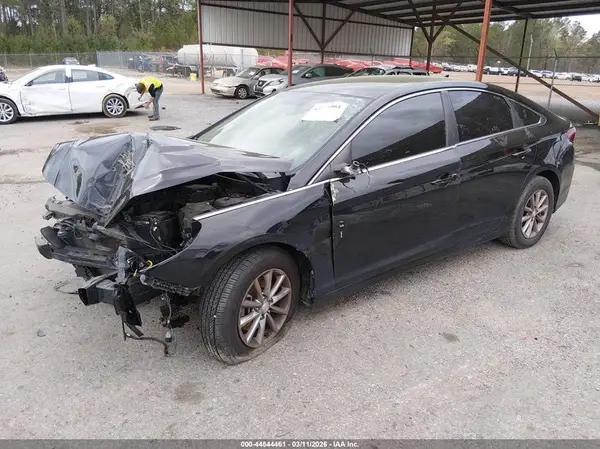5NPE24AF4KH789074 2019 HYUNDAI SONATA - Image 2