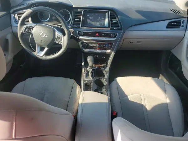 5NPE24AF4KH790211 2019 HYUNDAI SONATA - Image 8