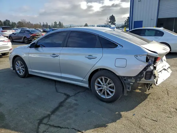 5NPE24AF4KH792864 2019 HYUNDAI SONATA - Image 2
