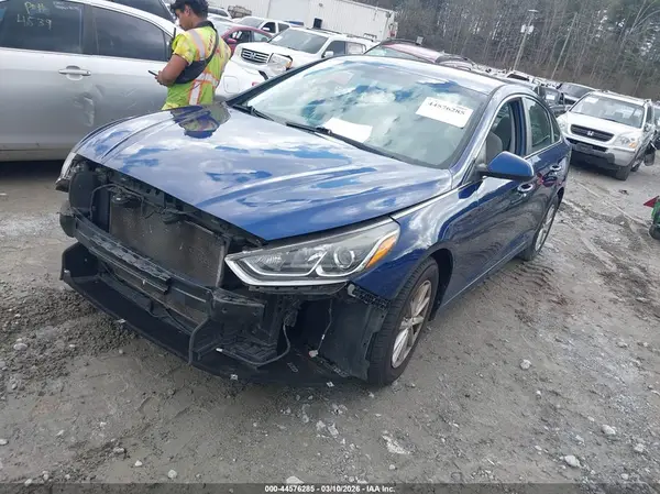 5NPE24AF4KH793173 2019 HYUNDAI SONATA - Image 2