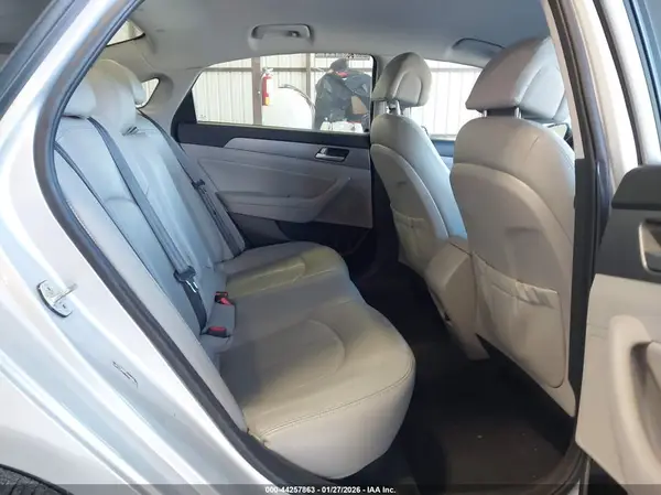 5NPE24AF4KH794193 2019 HYUNDAI SONATA - Image 8
