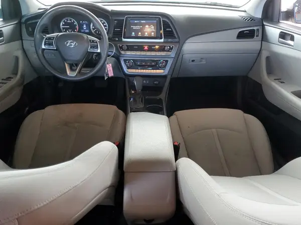 5NPE24AF4KH795540 2019 HYUNDAI SONATA - Image 8