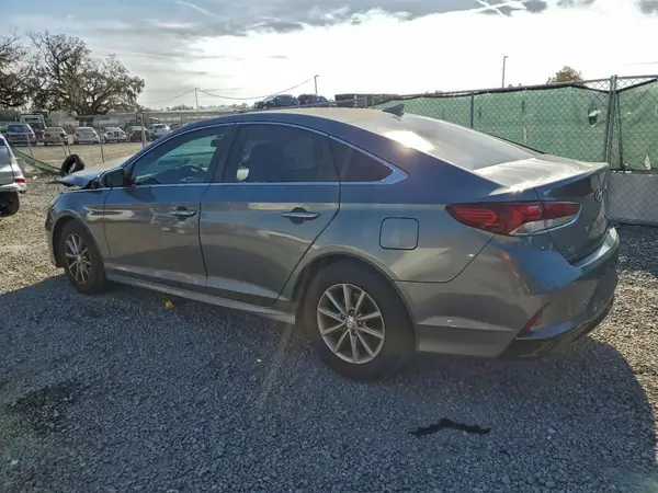 5NPE24AF4KH796123 2019 HYUNDAI SONATA - Image 2