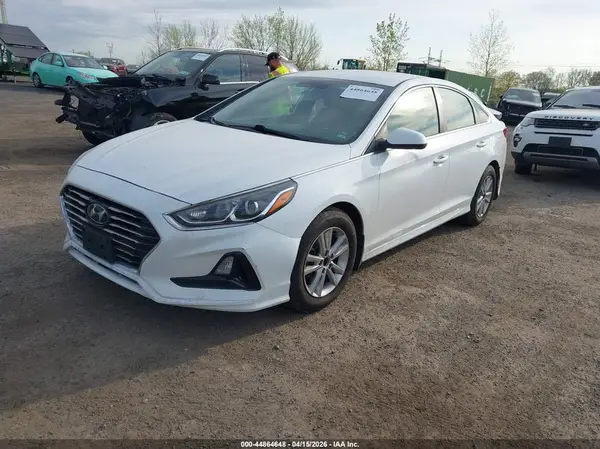 5NPE24AF4KH799507 2019 HYUNDAI SONATA - Image 2