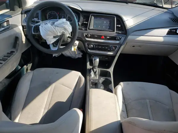 5NPE24AF4KH800283 2019 HYUNDAI SONATA - Image 8