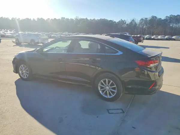5NPE24AF4KH802616 2019 HYUNDAI SONATA - Image 2