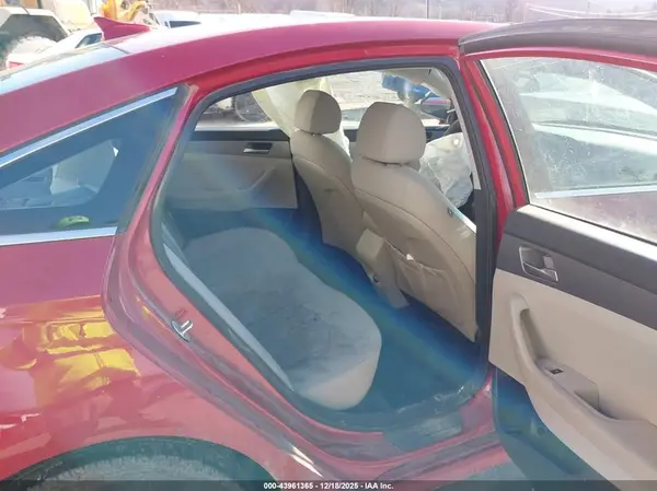 5NPE24AF4KH804527 2019 HYUNDAI SONATA - Image 8