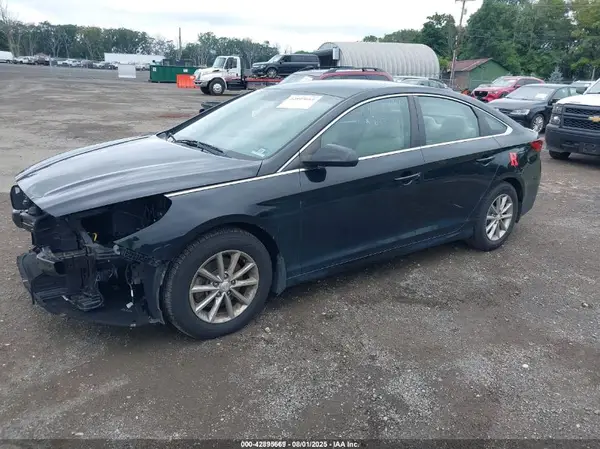 5NPE24AF4KH805211 2019 HYUNDAI SONATA - Image 2
