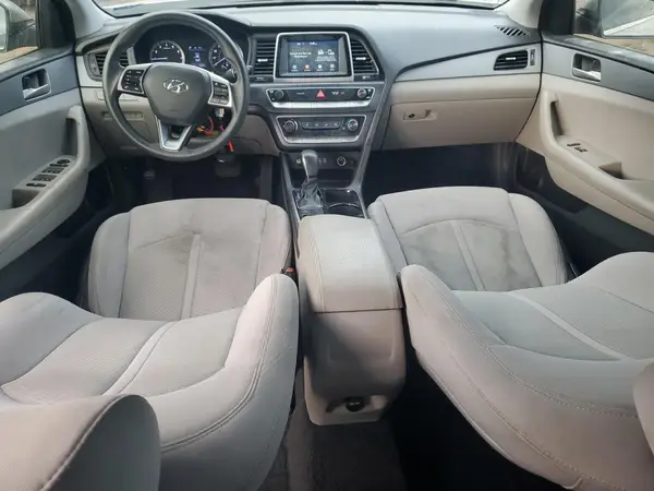 5NPE24AF4KH805581 2019 HYUNDAI SONATA - Image 8
