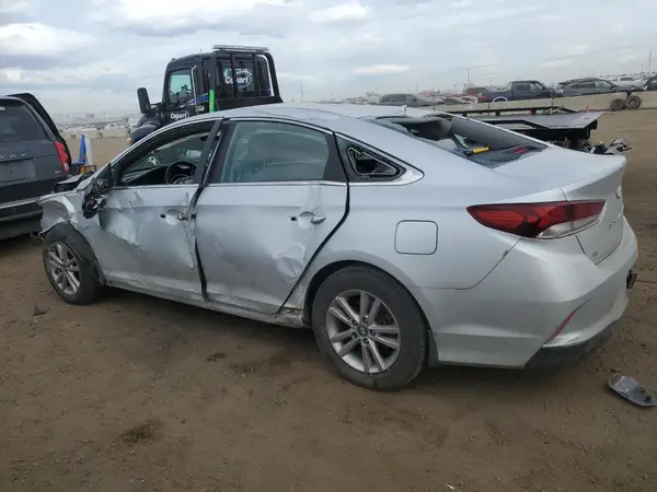 5NPE24AF4KH806830 2019 HYUNDAI SONATA - Image 2