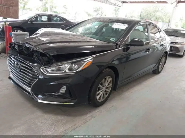 5NPE24AF4KH811610 2019 HYUNDAI SONATA - Image 2