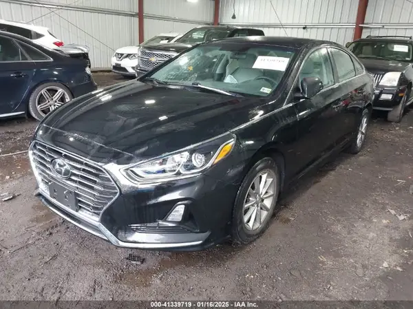 5NPE24AF4KH818380 2019 HYUNDAI SONATA - Image 2