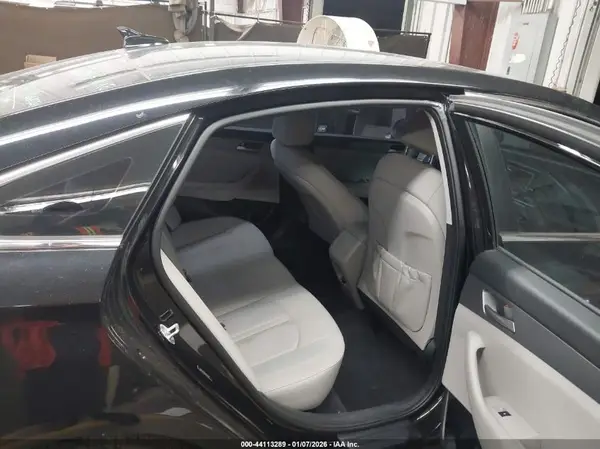 5NPE24AF4KH818718 2019 HYUNDAI SONATA - Image 8