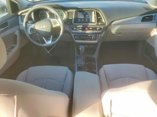 5NPE24AF4KH819304 2019 HYUNDAI SONATA - Image 8
